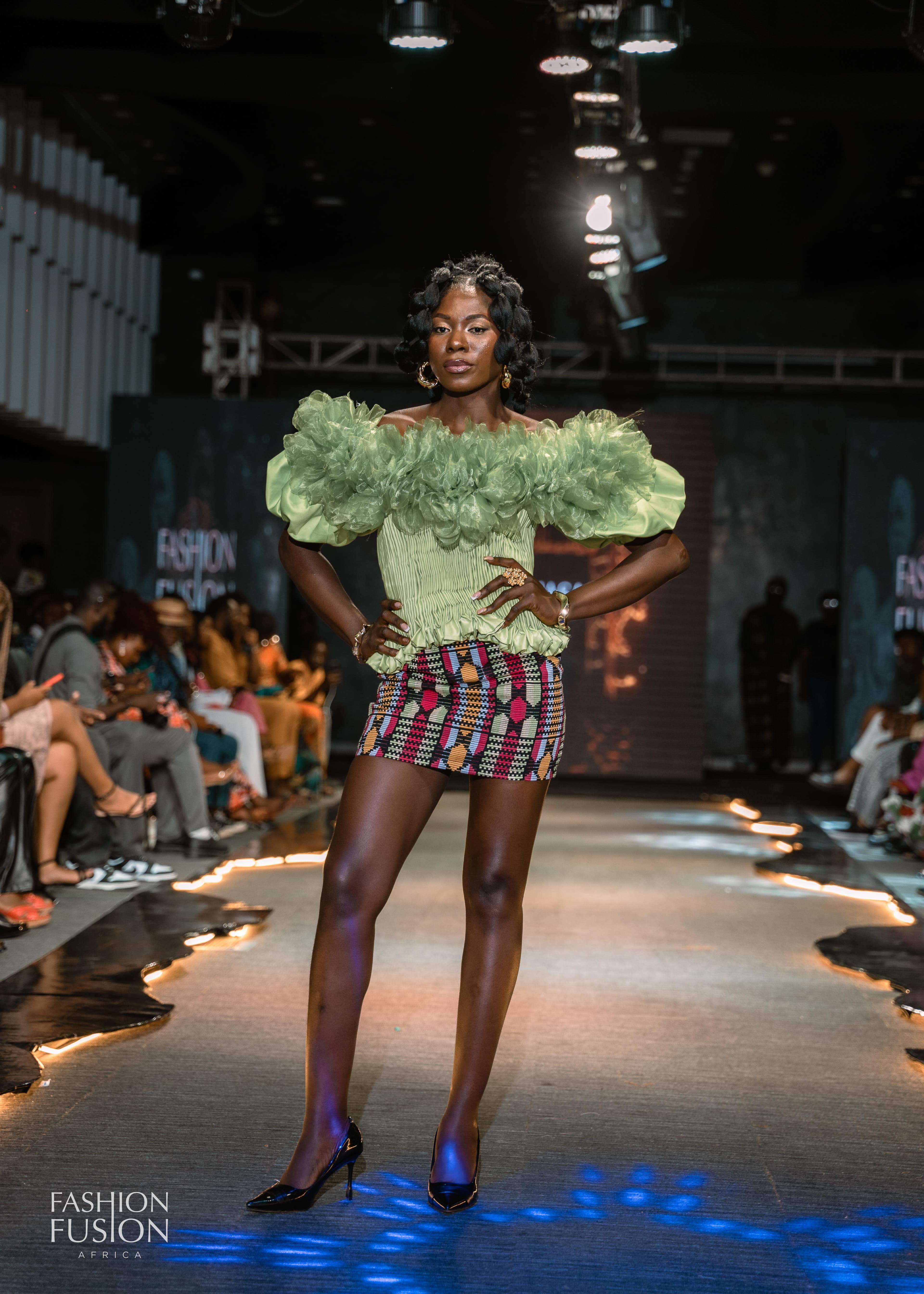 Green Ruffle Set